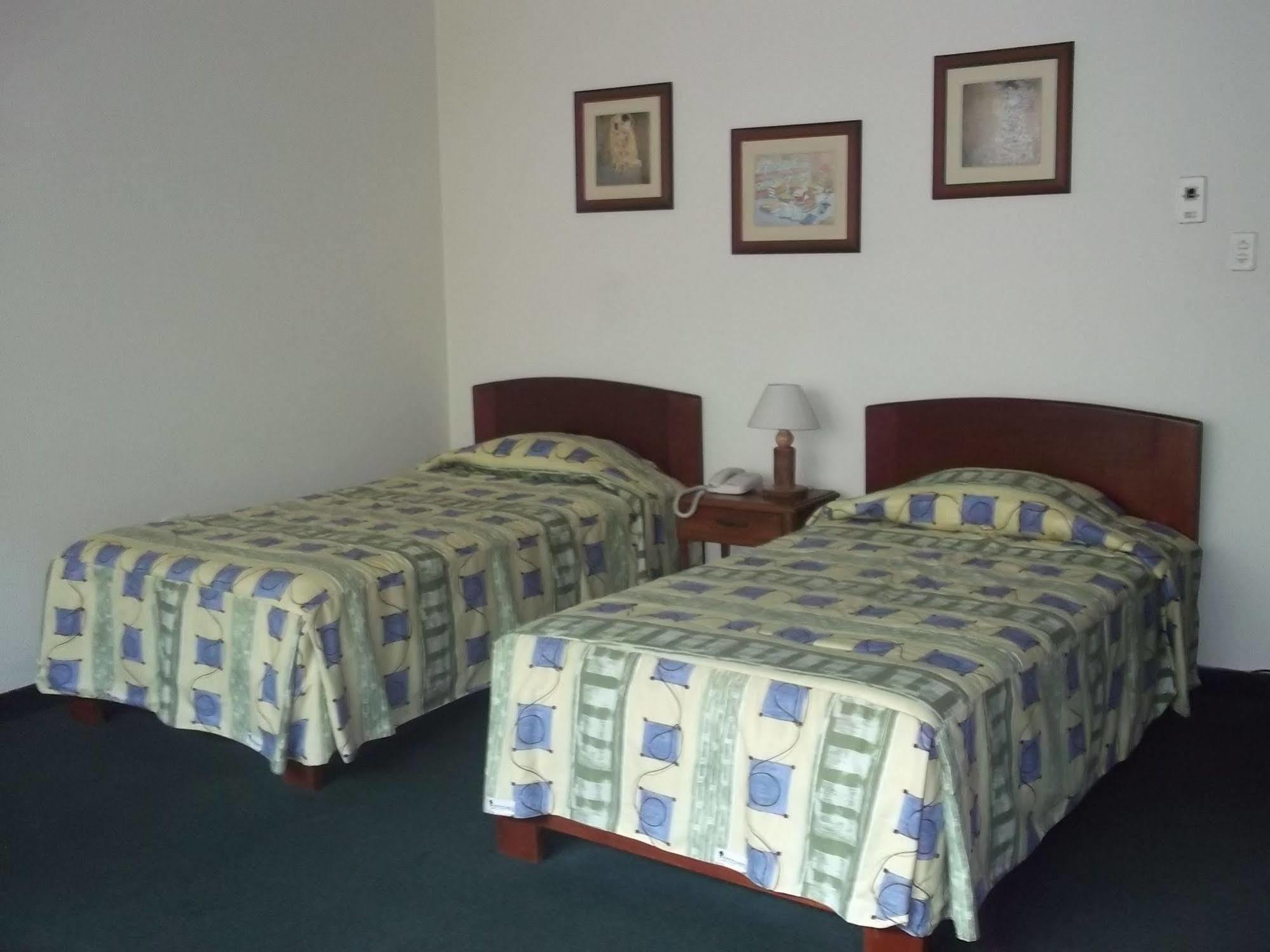 Hotel Las Mercedes Trujillo Dış mekan fotoğraf
